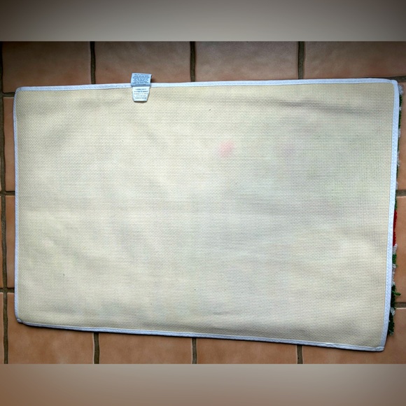 Christmas Rug - Picture 6 of 7